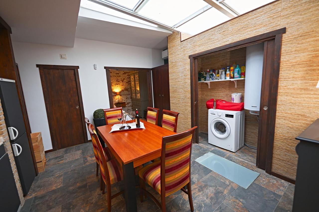 Apartamentos Infantes 28 Ronda Bagian luar foto