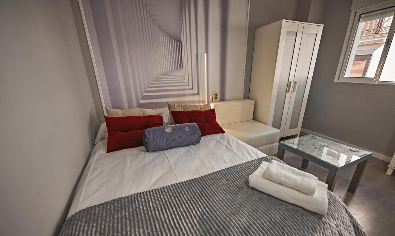 Apartamentos Infantes 28 Ronda Bagian luar foto